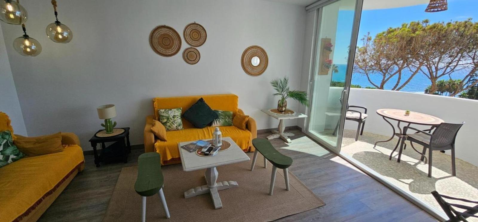 Beachfront Apartment In Calahonda MIJAS COSTA Kültér fotó